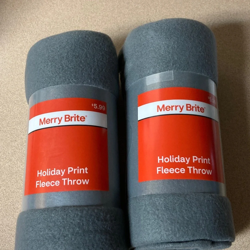 Gray Holiday Print Fleece Throw
